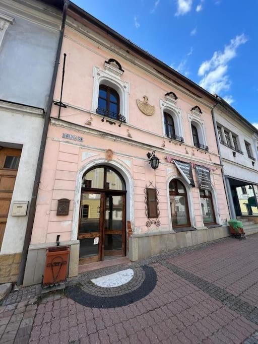 City Center Apartment Banská Bystrica Dış mekan fotoğraf